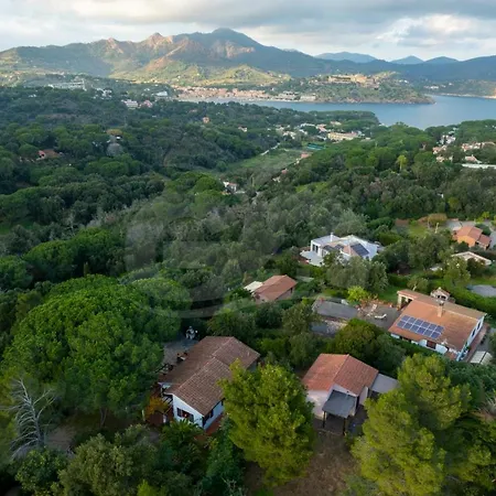 Ai Pini A Punta Perla - Goelba